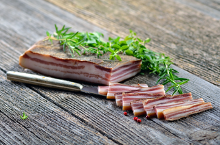 Klützer Bauchspeck (600g) im Stück